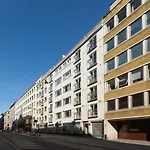 Nordic Host - Dronningens Gate 12